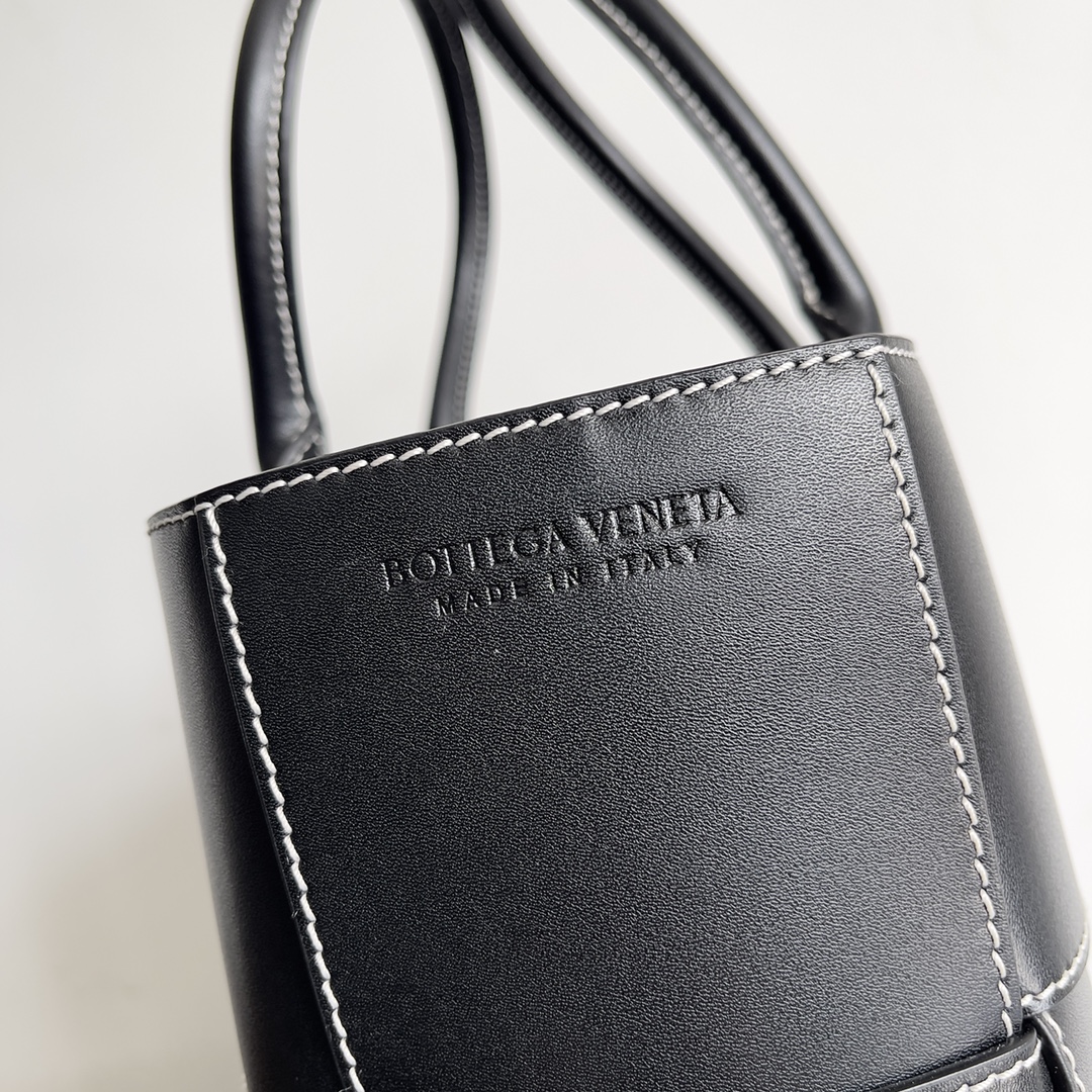 Bottega Veneta Shopping Bags